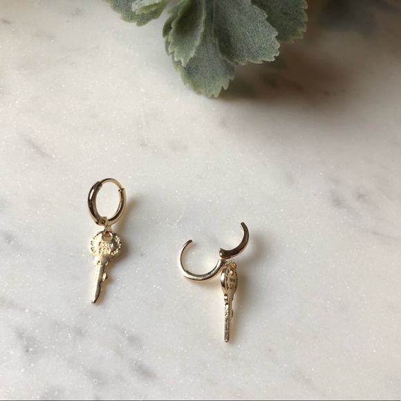 Mini Key Hoop Earrings - Picture 4 of 4
